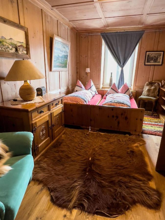 Ferienwohnung Waltensburg Breíl المظهر الخارجي الصورة